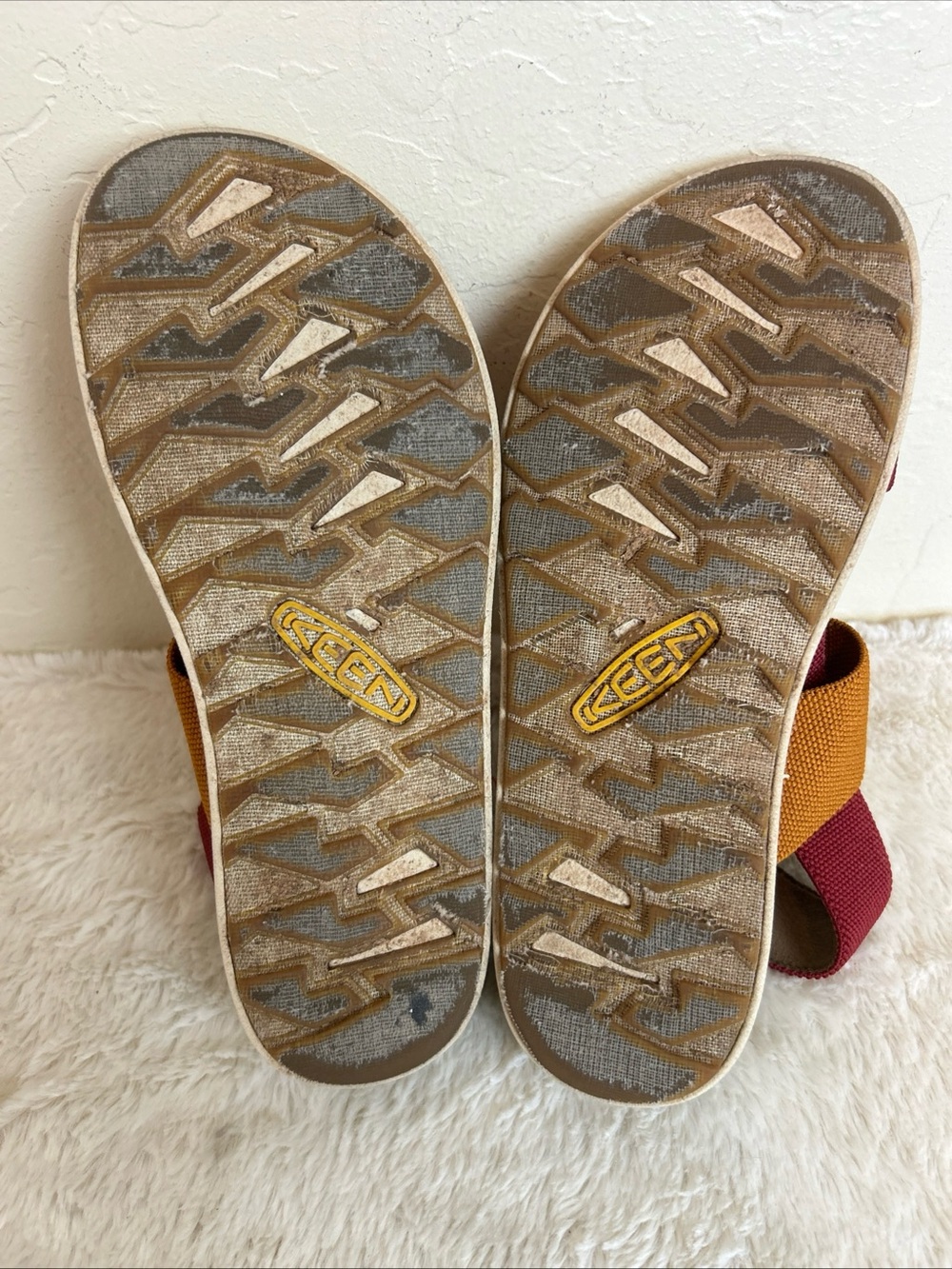 Keen Elle Backstrap Casual Open Toe Sandals Size 6 Burgundy And Mustard - Picture 6 of 6